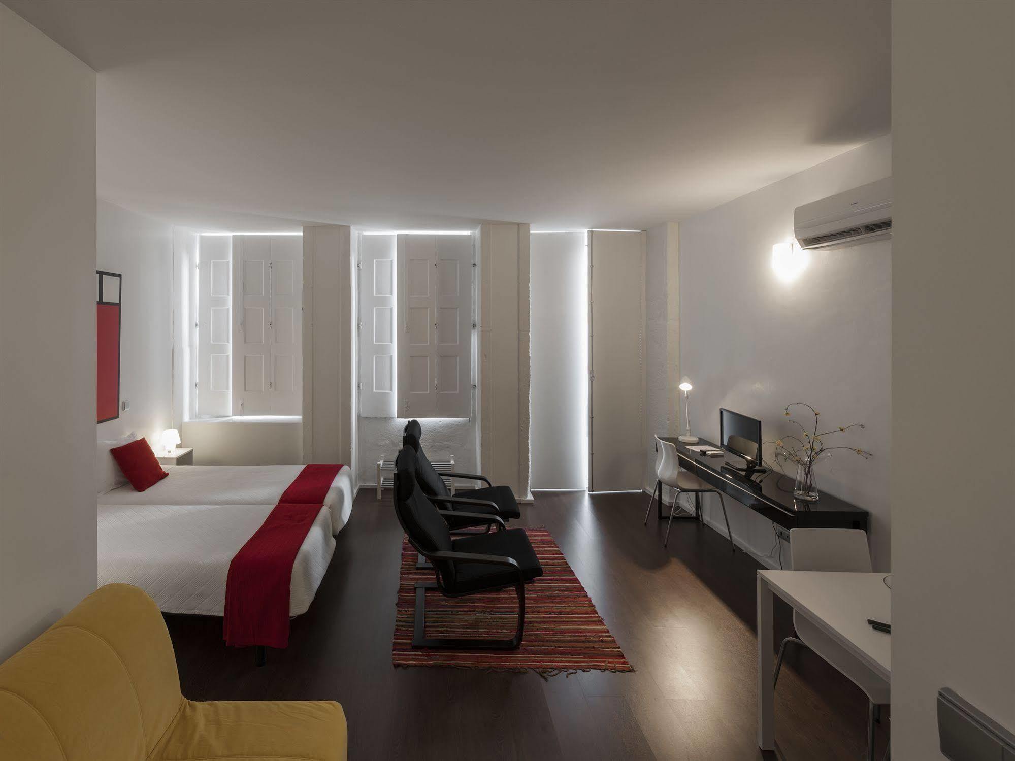 Fine Arts Studios By Olala Homes بورتو المظهر الخارجي الصورة