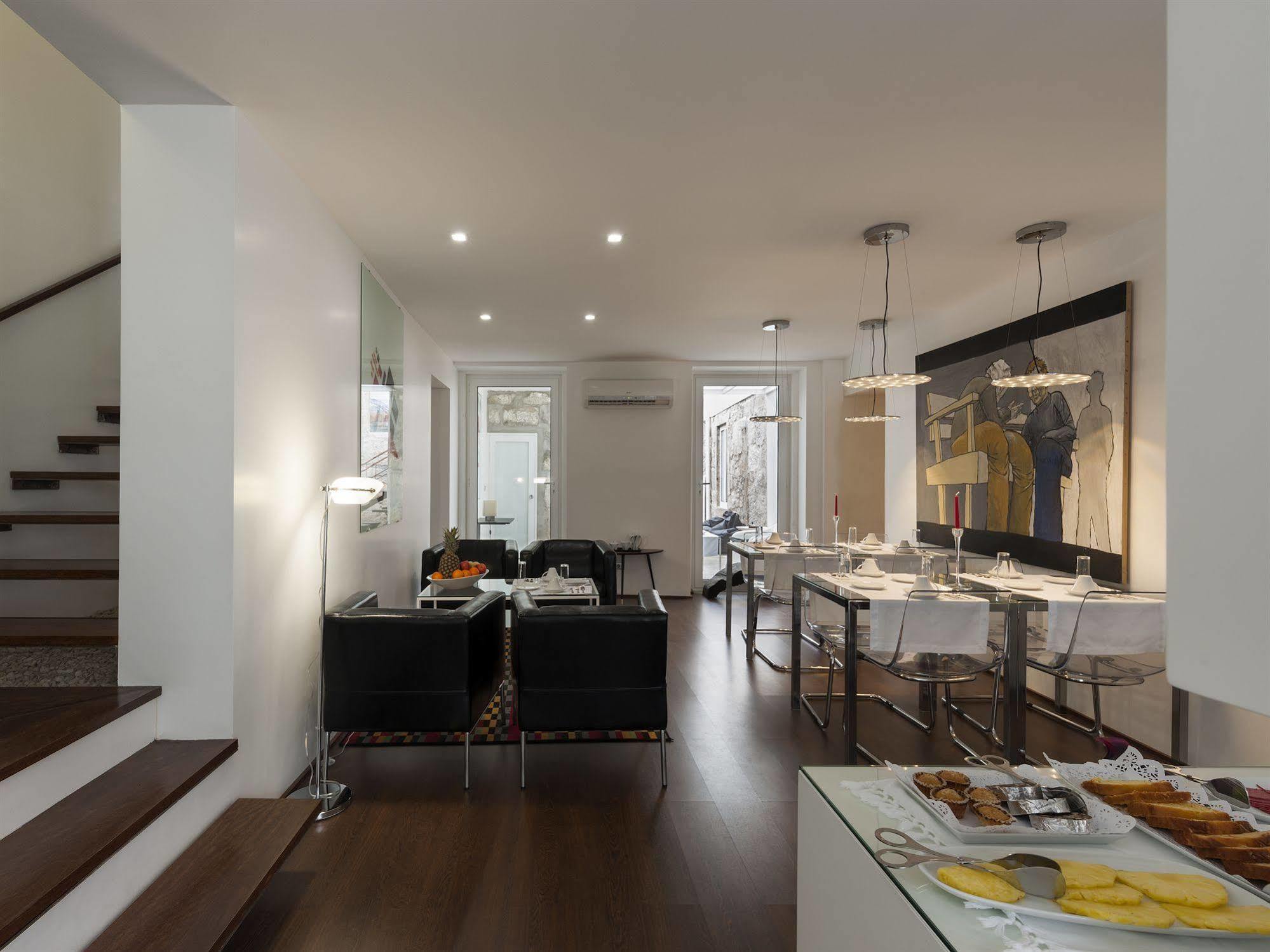 Fine Arts Studios By Olala Homes بورتو المظهر الخارجي الصورة